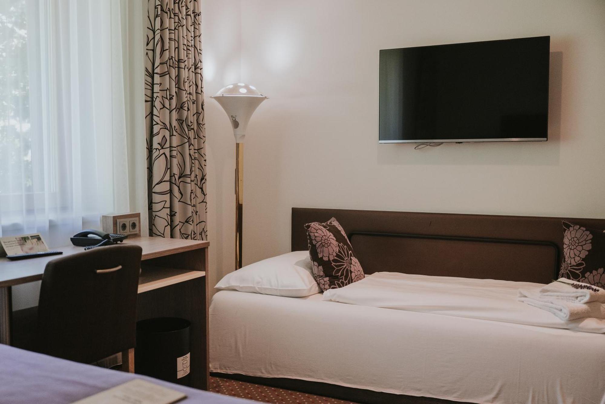 Boutiquehotel Stadthalle Виена Екстериор снимка
